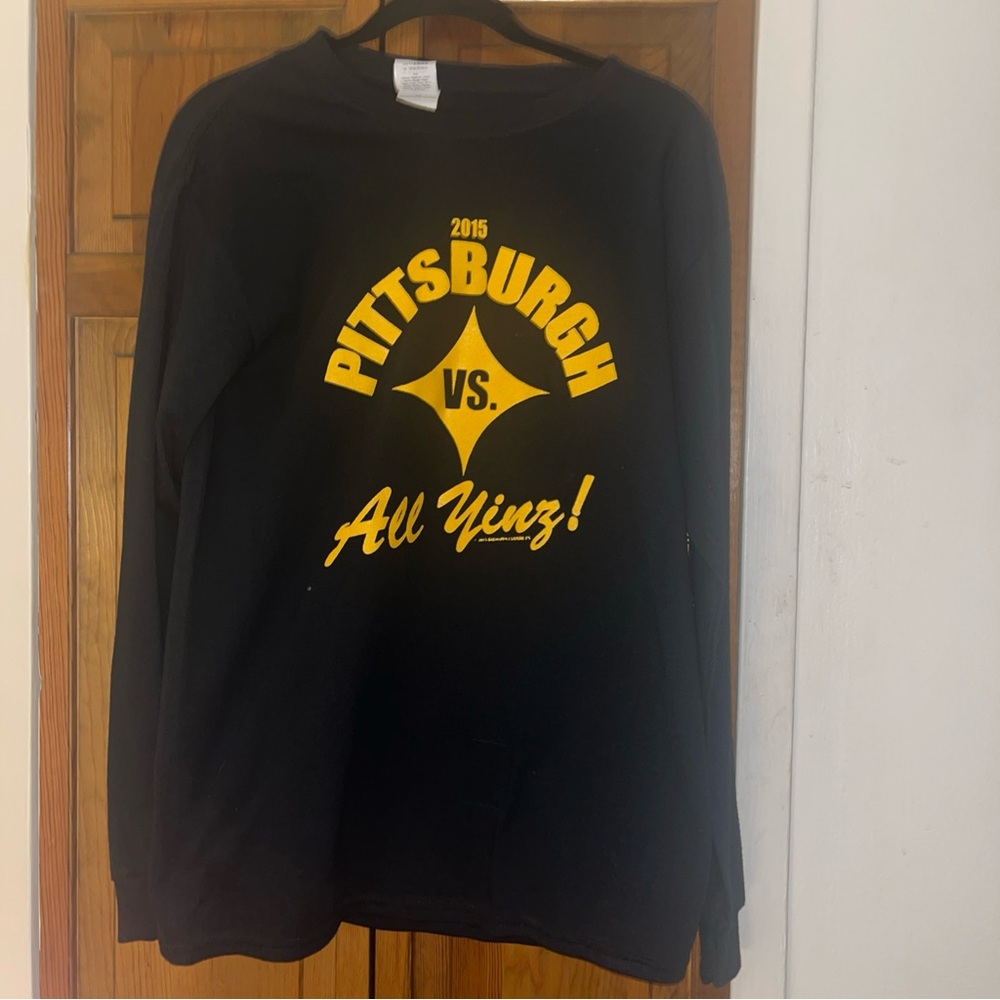 Pittsburgh Steelers Men's Medium - Against All Yinz 2015 Promo Long Sleeve Shirt